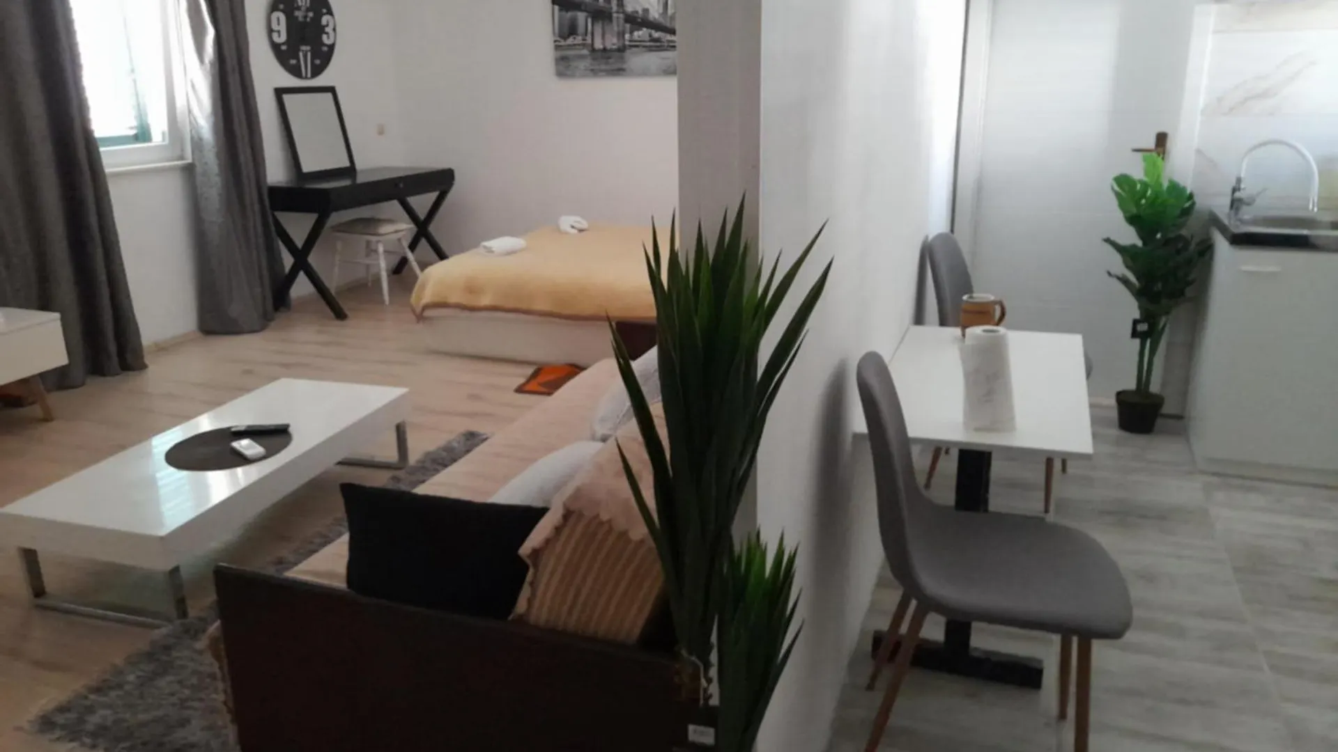 Apartment Apartman Dota Split